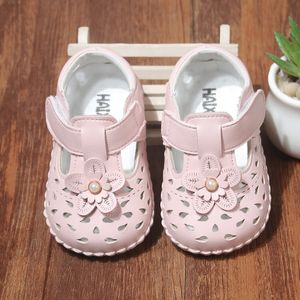 Sandals Sepatu Sandal Bayi Perempuan Bayi Sepatu Bunga Anak-anak Musim Panas Sandal Kulit Lunak Berongga Sepatu Balita Anak-anak Lucu 0-2 Tahun 230425
