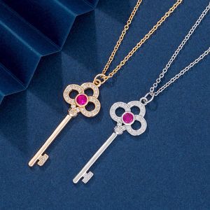 Designer's Brand Pink Diamond Heart Crown Key Necklace Gold plating Plated 18K Inlaid Light Luxury Simple Pendant Chain Female