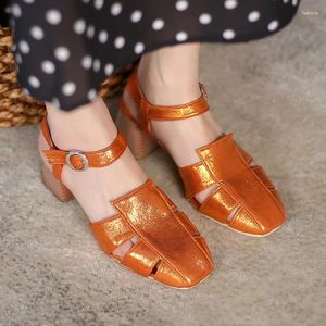 Sandaler romersk stil mid-heel fyrkantig tå avsmalnande tjockt klack orange champagne guld sommarskor