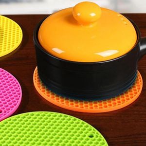 Table Mats Silicone Honeycomb Placemat Heat Resistant Mat Cup Anti-Slip Cushion Round Pad