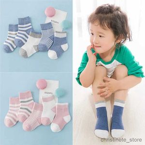 Skarpetki dla dzieci 5 Para Skarpetka Środkowa Tube Baby Sock 1-8 LAT DZIECKO SKARNIKA ANTY SLIP CREW CREP CREWKI DZIECI DZIECKI ZESPOŁA