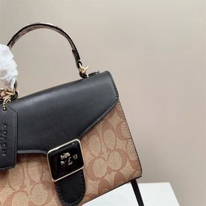 Top quality women's handbag designer bag Tramp Fashion Bag Flap Design Luxury Crossbody Bag Fashionable handbag Evening Bag Brand Crossbody Bag Single Shoulder Bag