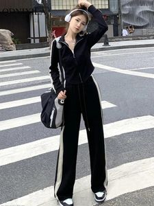 Kvinnors tvåbitar byxor Spring Autumn Casual Sports Suit Korean Splice Hoodie Fashion Chic and Elegant Set Set Women Outfit