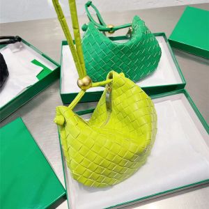 Crochet brand Bags designer bags luxury woven handbag purse woman tote bag single shoulder small handbags bead 5A Quality Plain