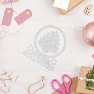 Bottiglie di stoccaggio Albero di Natale Tagli fustellati Cartelle per goffratura Taglio Stencil Stencil Creazione di carte Scrapbooking Muore Strumenti novità in metallo