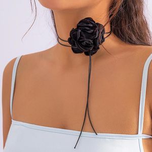 Ketten langes Seil mit großer Blumen-Halskette für Frauen elegante Schnürkette am Hals Modeschmuck Zubehör