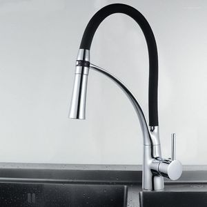 Rubinetti della cucina Miscelatori estraibili e acqua fredda Lavello da piano Rubinetto in ottone Foro singolo supporto J18349