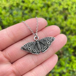 Chains 12pcs Vintage Cute Little Moth Pendant Necklace Woman Elegant Jewelry Gift