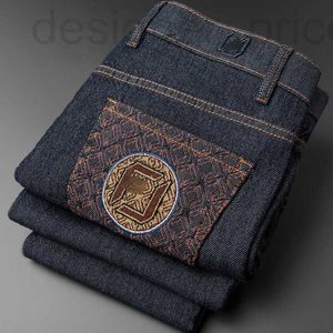 Jeans masculinos Men calças calças casuais Jeans Jeans Luxury Brand Bordado de perna reta Classic Wash Zipper Controle