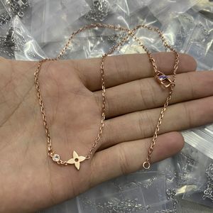 Womens Design Necklace Faux Leather 18K Gold Plated Stainless Steel Necklaces Choker Chain Letter Pendant Europe America Fashion Luxury Wedding Jewelry VN-048
