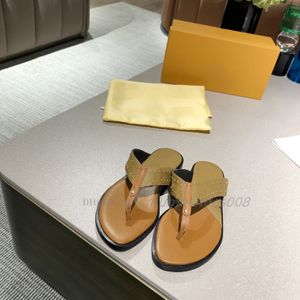 Tasarımcı Sandalet Terlik Güneşli Flip Flops Düz Slaytlar Saplamalar Tanga Monogramları Boyalı Tuval Deri Kayışlar Baskı Sand Plaj Sandalet Slaytları