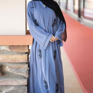 Etnik Giyim Müslüman Abayas Kadınlar İçin Dubai Türkiye Siyah Nakış İslami Kimono Mütevazı Arap Out Giyim Ramazan Eid Kaftan Hicab Elbise