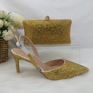 Модельные туфли, поступление 2024 года, свадебные туфли с золотым острым носком и сумкой, женские высокие туфли-лодочки на тонком каблуке, вечерние туфли с открытой пяткой на босоножках на тонком каблуке
