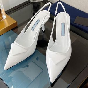 Sandálias de grife pontual salto alto sapatos únicos p triângulo de 3,5 cm 7,5 cm de gatinho sandália para mulheres pretas brancas rosa tênis de casamento azul com bolsa de poeira 35-40