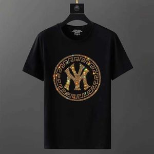 Mlb Brand Station Goods Мужские модные короткие футболки Versage Летняя футболка Hot Diamond с половиной рукавом Social Spirit Guy Нижние футболки Versage 1660