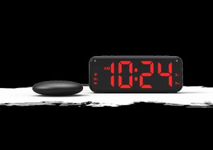 Настольные часы Супер громкий вибратор для пробуждения Цифровой будильник с шейкером для кровати для крепко спящих глухих подростков с нарушениями слуха 231124