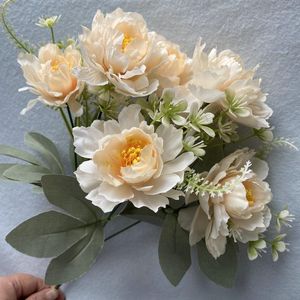 Fiori decorativi 6 Bobo Peony Simulazione artificiale Bouquet Soggiorno Decorazione domestica Tavolo da matrimonio per interni Rosa finta