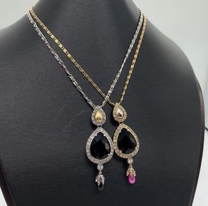 Hip Hop Vintage Teardrop Pendant Statement Necklace Classic Designer Black Rhinestone Necklaces for Men Women Jewelry Accessories