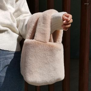 Сумки для плеча мягкая женская искусственная сумочка мех кролика.