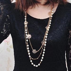 Pendant Necklaces Long Camellia Pearl Necklace For Women Multilayer Tassels Rose Flower Sweater Chain