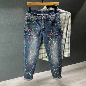 Jeans da uomo Autunno Jeans vintage Uomo Tie-dye Moda High Street Punti di vernice Graffiti Hip Hop Trend Slim Pantaloni denim maschili 231124