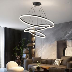 Żyrandole LED Modern żyrandol do życia w jadalni okrągłe pierścienie wisząca lampka luksusowy dom oświetlenia czarne złote białe sypialnia światło