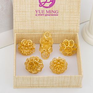 Solitaire Ring Italian Gold Plated Jewelry Conjunto de dedo exclusivo Mulheres Big Style Flor Elegant S Conjuntos de jóias de jóias 230425