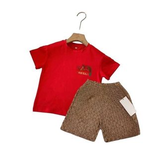 2023 Nya designer för män och kvinnors korta ärm shorts klassiska varumärkeskläder Set Fashion Women's Letter kjol Set Children's 90-160cm AA8