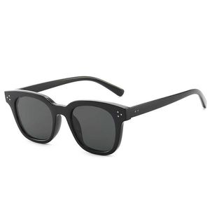 Moda de óculos de sol Fios GM Summer Summer Protection Sense Insense Ins2022 Novos óculos de sol, carro masculino Luc Same