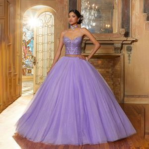 Lavender Two Pieces Quinceanera Dresses Spaghetti Strap Beaded Sweet 15 Prom Gown Exposed Boning Ball Gown Teen Girls Birthday Party Dress