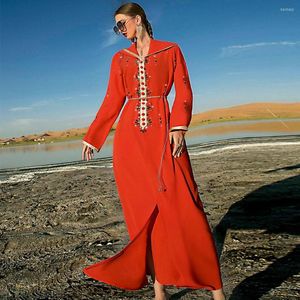 Abbigliamento etnico Raso Abaya Dubai Caftani per le donne Turchia Abiti Islam Musulmano Arabo Abito lungo con cintura Caftano Robe Djellaba Femme