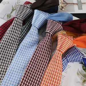 Nackband 2023 Ny koreansk rutig stickad slips för män 6 cm färgglad stickning ull nacke mode mode casual cravat vintage stickad slips