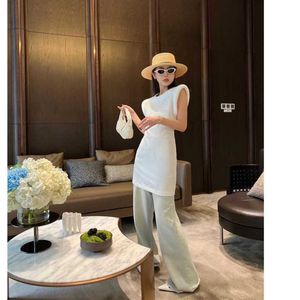 23ss womens designer clothing summer dresses women dress Chest logo decoration crew neck pad shoulder sleeveless slim dress High quality womens clothing a1