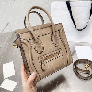 Luxury Tote Bag Purses Designer Woman Handbag Shoppingväska Designers Väskor Smile Face Bag Cross Body Bag Sadel Bag