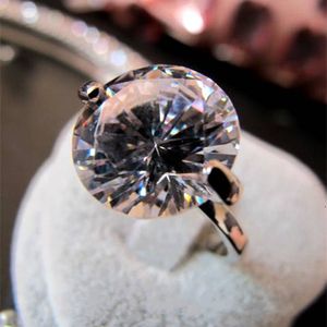 Solitaire Ring Trendy Wedding S CZ Zirconia Fashion Jewelry 5 Impegno femminile per le donne Girls Drop Wholesale 230425