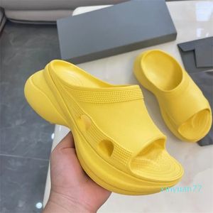 Slippers Summer Platform Flat Women Designer Slides Holiday Beach Shoes for 2023 Scay Sole Sandals
