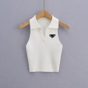 Hot Pr-a Summer White Women T-shirt Tops Tees Crop Top Embroidery Sexy Shoulder Black Tank Casual Sleeveless Backless Shirts Luxury Designer Solid Color Vest