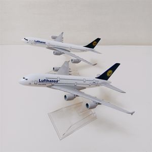 طائرة Modle Air Germany Lufthansa Airbus 340 380 A340 A380 Airlines 1/400 Scale Diecast طراز طائرة ألعاب الطائرة سبيكة 16 سم 230426