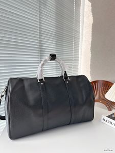 Designer Bags Unisex Duffel Bags Black Red Keepall 45 50 Totes Handbags Luxury Mens Graffiti Letter Shoulder Bags Womens Luggage Airport Travel Bag GYM Fitness Bags