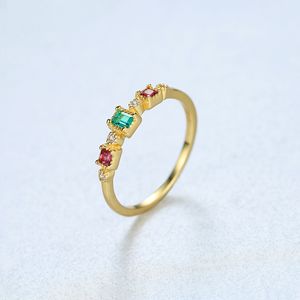 S925 Anel de prata esterlina rubi esmeralda anel vintage banhado 18k anel de luxo de luxo europeu Moman feminino de casamento anel