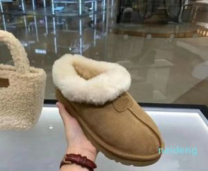 Botas de neve clássicas australianas mini chinelo plataforma mulas fofas inverno quente metade das mulheres botas de pele sapato bottes