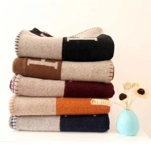 Chrismas Gift Blankets Have Tag And Dust Bag TOP VERY Thick Home Sofa Good Quailty Blanket TOP Selling Beige Orange Black Red Gray Navy Big