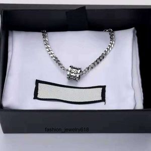Modedesigner-Halskette, Trend-Charm-Buchstaben-Halskette für Männer und Frauen, Boutique-Halsketten, Geschenkschmuck, hochwertige Kette für Liebhaber, Jubiläumsgeschenk