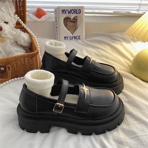 Scarpe eleganti Sepatu Mary Jane per Wanita Flat Platform Kasual Musim Semi Kulit 2023 Merek Gaya Inggris Lolita Jk 230425