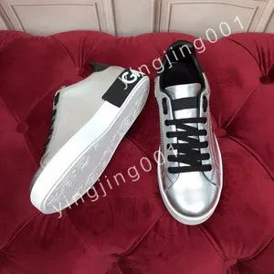 2023 Top Hot Luxury Fashion Sneaker Men Causal Shoes Fashion Woman Läder Lace Up Sneakers White Black Mens Womens