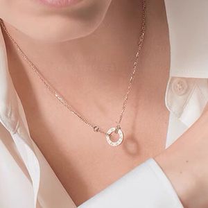 Love Necklace for Women Designer Diamond Fine Silver Gold Plated 18k T0p Quality Officiella reproduktioner Varumärkesdesigner Smycken Jubileumsgåva 001