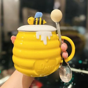 Tassen Honeybee Keramik-Kaffeetasse, handbemalt, Relief mit Deckel, Tee, Milch, Wasser, Tasse, Zuhause, Frühstück, Küche, Trinken, Geschenk für Freund 231124