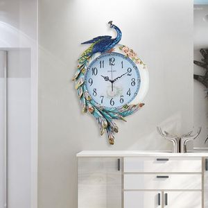 Relógios de parede American Peacock Personalidade Simples Creative Home Decoration Sala de estar Luz de luxo Moda de quartzo Modern Clock