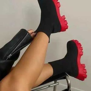 Frauen Luxusmarke Plus Size Damenstiefel Paar Socken Schuhe Damen dicker Boden lässig gestrickte Stiefeletten