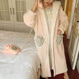 Kvinnors mantel Autumn Winter Women's Sleepwear Hooded Robe Thicken Pyjamas.Priness Flannel Robes Bathrobes Sleep Nightgown Robe Dressing Glown 231127